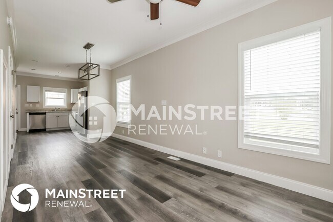 Building Photo - 3121 4th Ave S