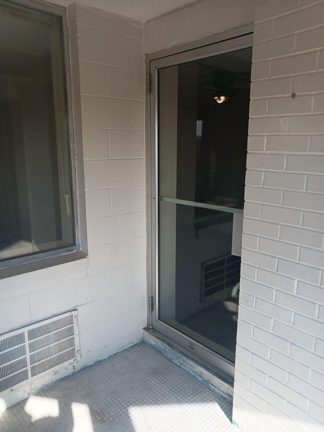 Sun Room Entrance from Second Bedroom - 101 Mulberry St