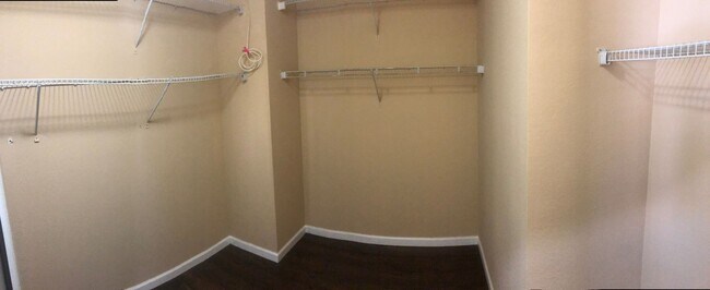 Building Photo - Beautiful 4 bedroom - 3 bathroom home in Corona