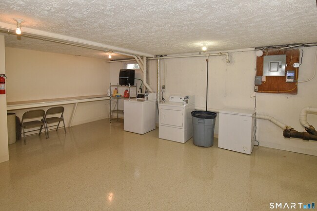 Building Photo - 93 Talcott Ave