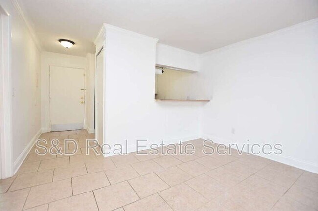 Building Photo - 141 Fernery Rd