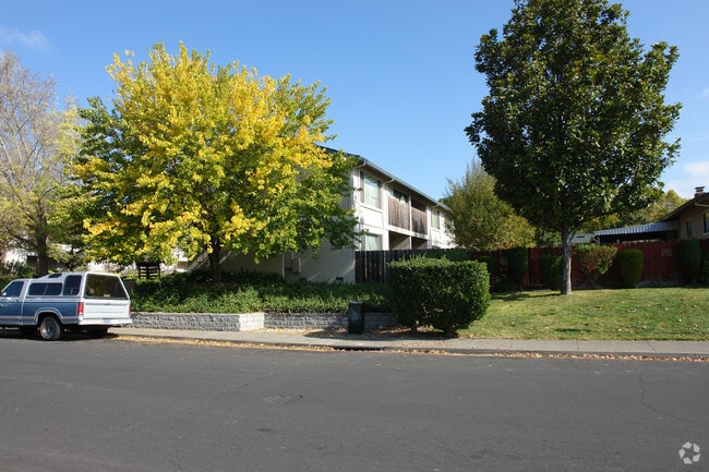 Building Photo - Boris Garden Apartments