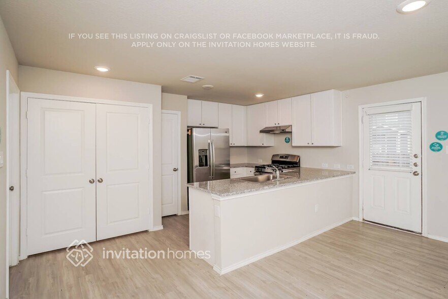 Building Photo - 6452 Pickaxe Way