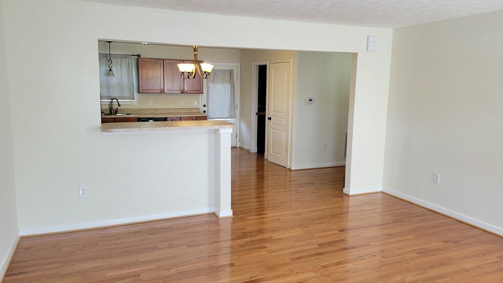Building Photo - 1252 Frost Pl