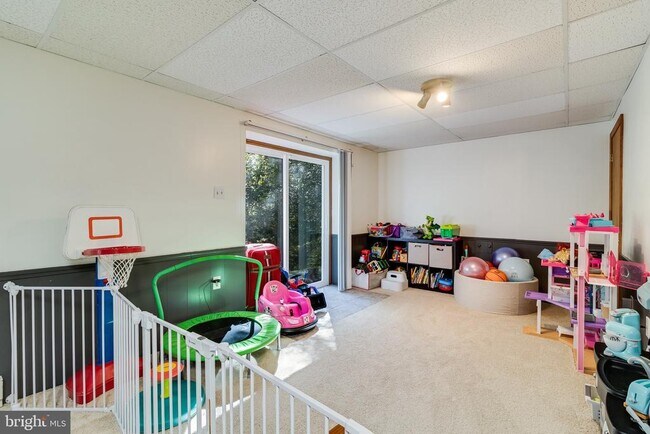 Building Photo - 12456 San Jose Ln