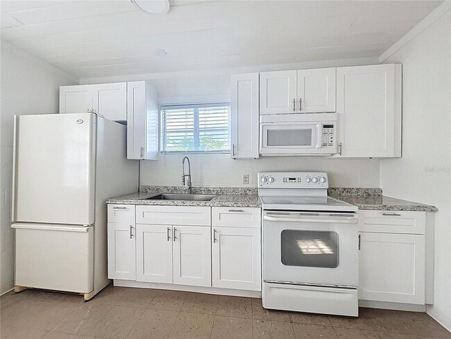 Building Photo - 331 E Street Unit