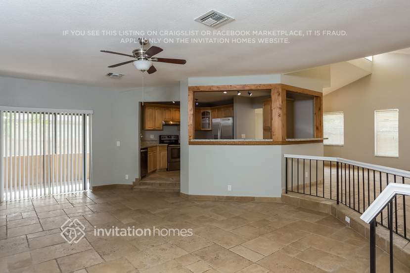 Building Photo - 4536 Pine Tree Dr