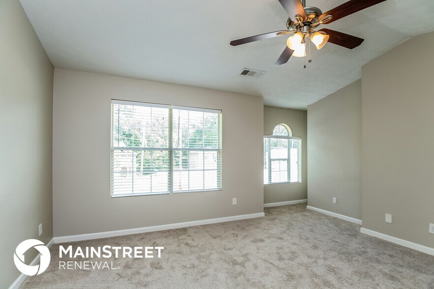 Building Photo - 1305 Sandybrook Ct
