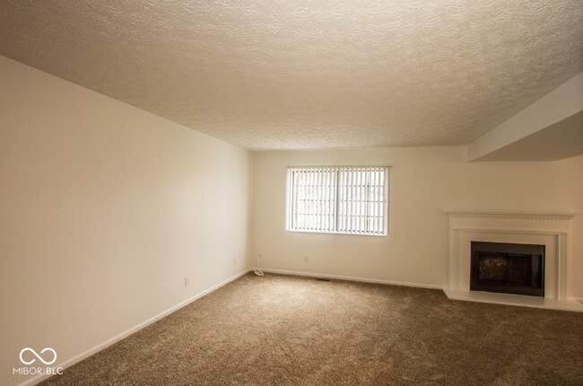 Building Photo - 1838 Keystone Lakes Dr