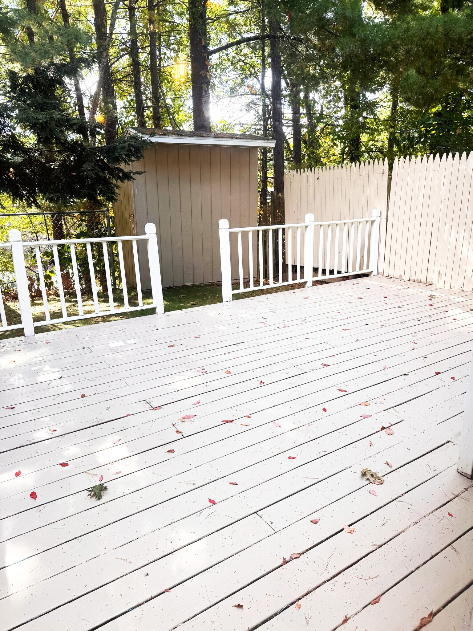 Building Photo - 46 Deer Run Dr