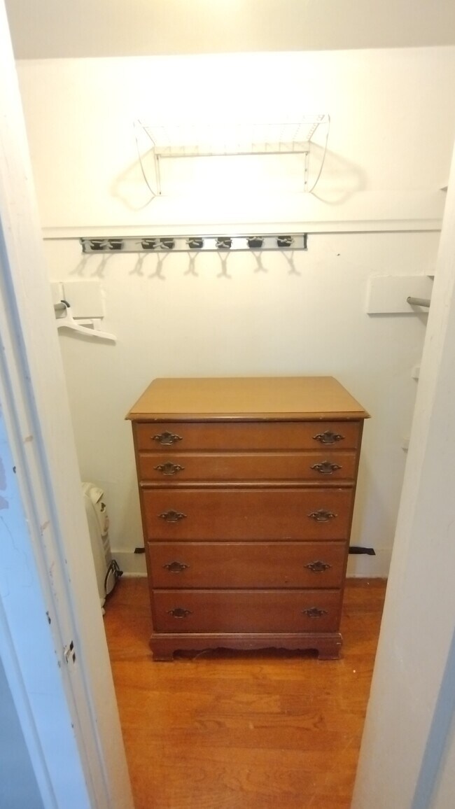 Building Photo - 718 NW 32nd St