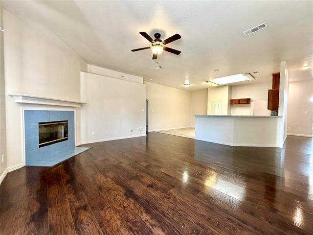 Building Photo - 5408 Dove Dr