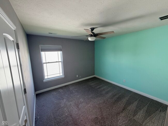 Building Photo - 357 Indigo St