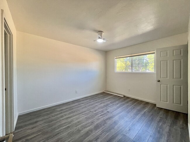 Building Photo - 316 Hardister Dr
