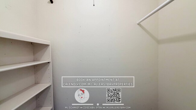 Building Photo - Bright Airy 1-Bedroom with Sweeping city Views, Includes water/garbage/parking/amenities!