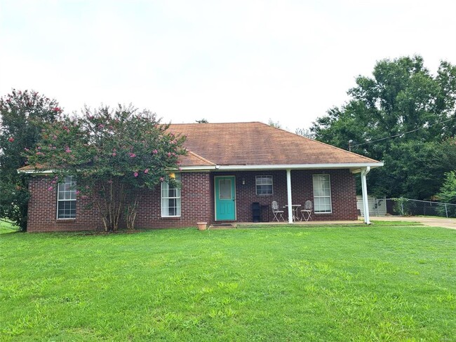 Building Photo - 123 Meadowview Dr