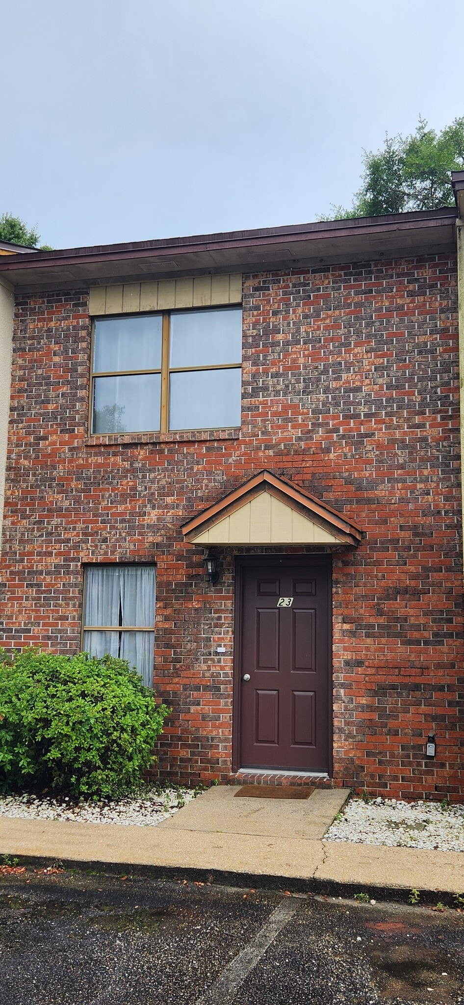 Building Photo - 696 Tyner St