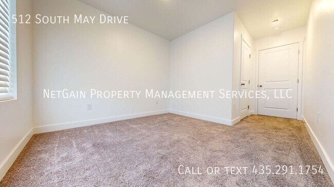 Building Photo - 512 May Dr