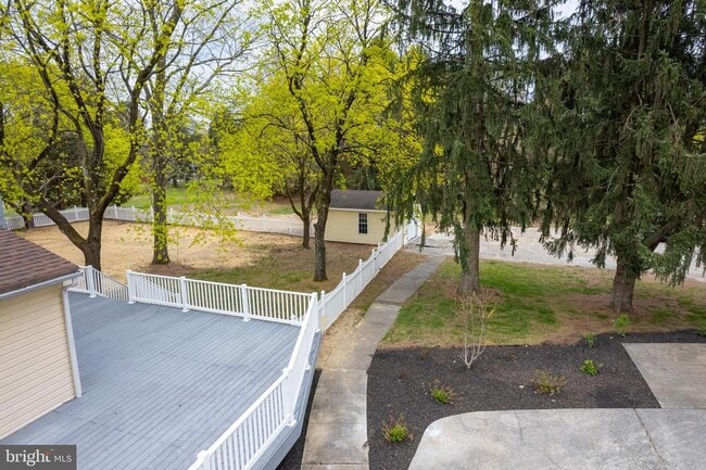Building Photo - 370 Ganttown Rd