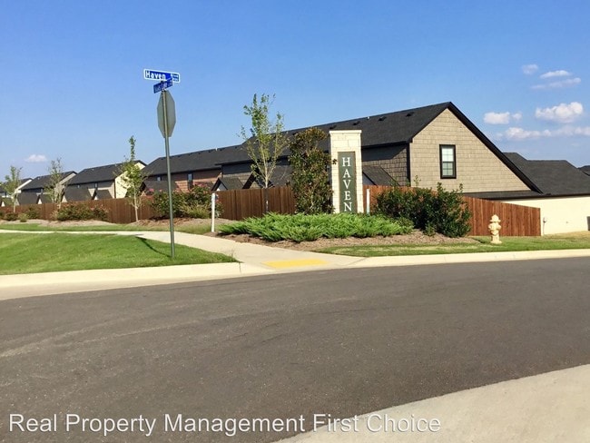 Building Photo - 9800 Mylea Cir