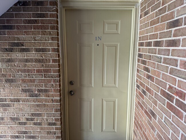 Building Photo - 8659 Meade Ave