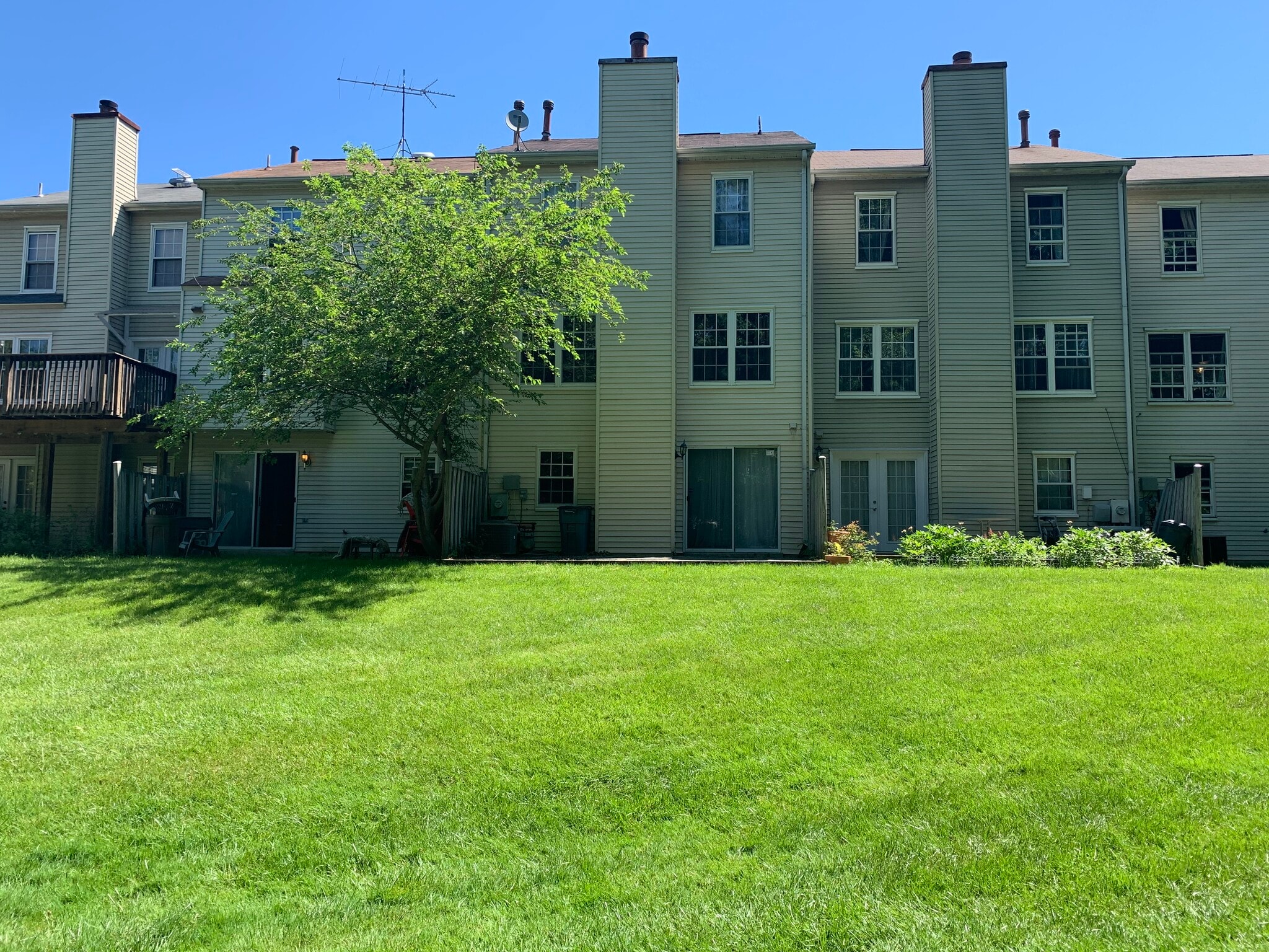 Building Photo - 678 Ivy League Ln