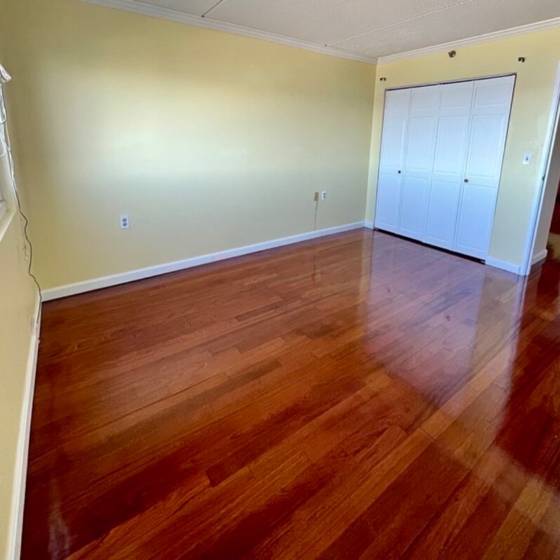 Building Photo - 100 Cove Way