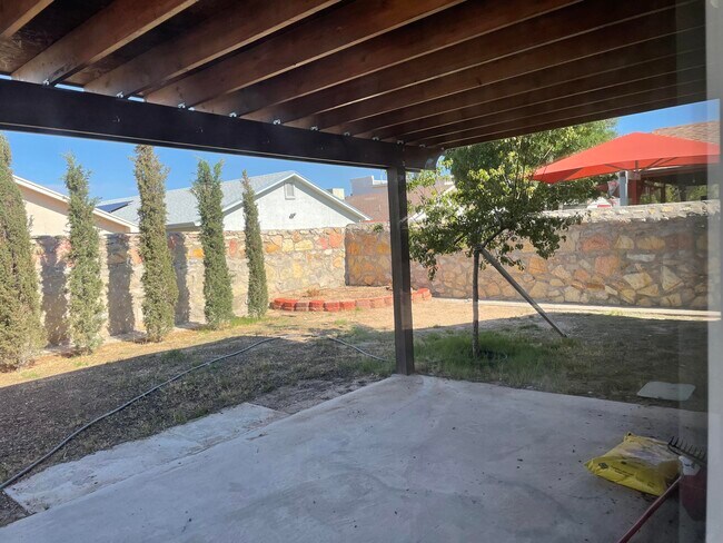 Building Photo - 3057 Manny Aguilera Dr