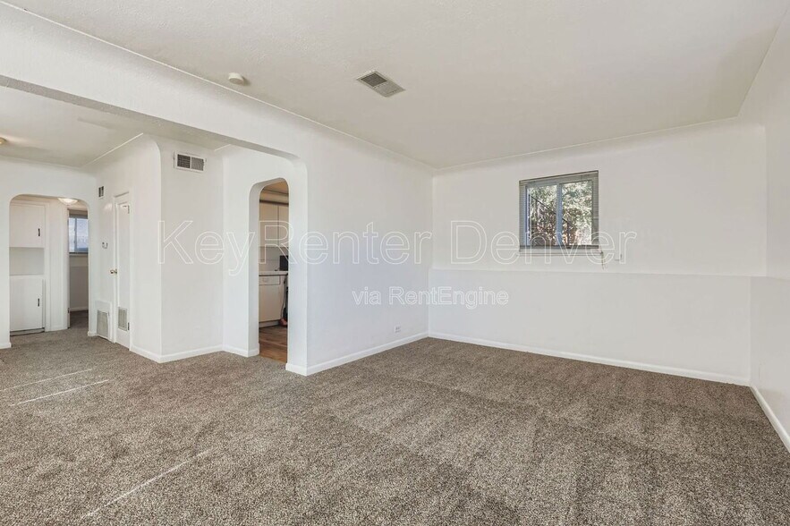 Building Photo - 3249 Steele St