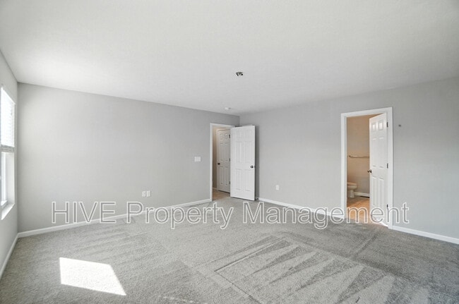 Building Photo - 6888 Lady Abigail Dr
