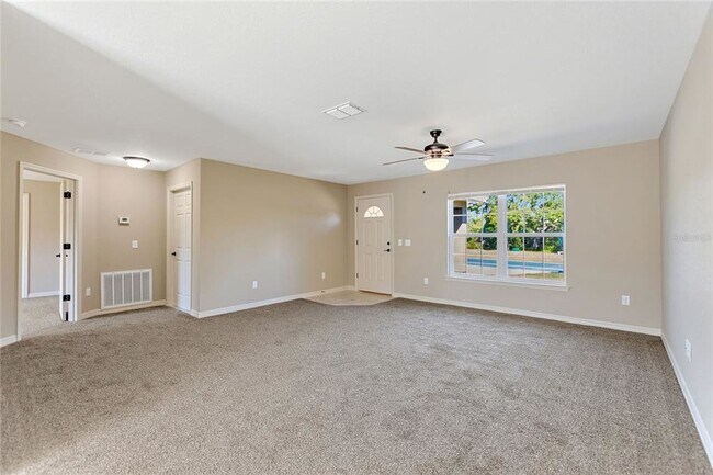 Building Photo - 3/2 House Rental South of Ocala!