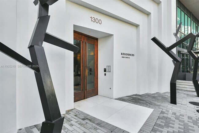 Building Photo - 1300 S Miami Ave