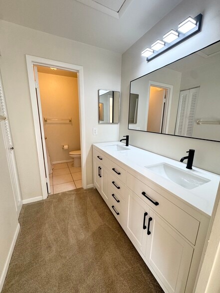En-Suite - 200 S Banana River Blvd
