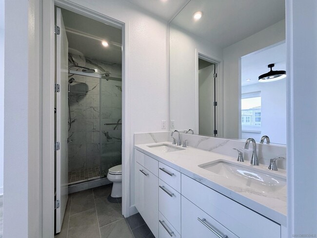 Building Photo - 2630 Everly Dr