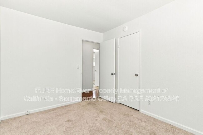 Building Photo - 4924 Olive Oak Way