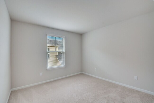 Building Photo - 708 Station Blvd