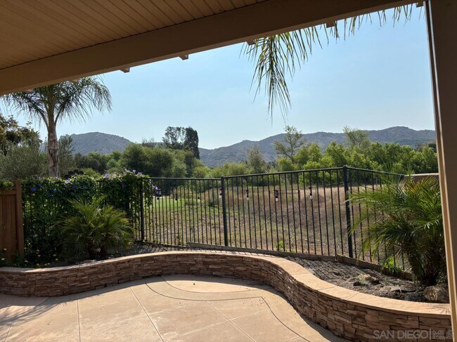 Primary Photo - 2476 Fallbrook Pl
