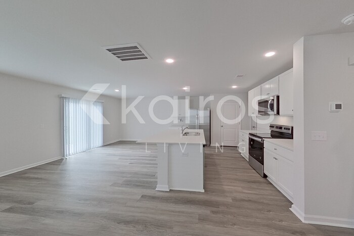 Building Photo - 135 Overstreet Way