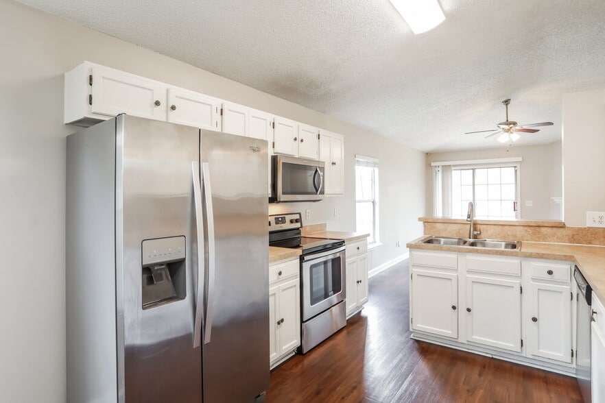 Building Photo - 1360 Keel Ct