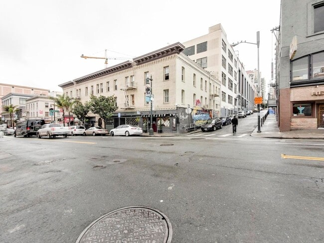 Building Photo - 1115 Polk St