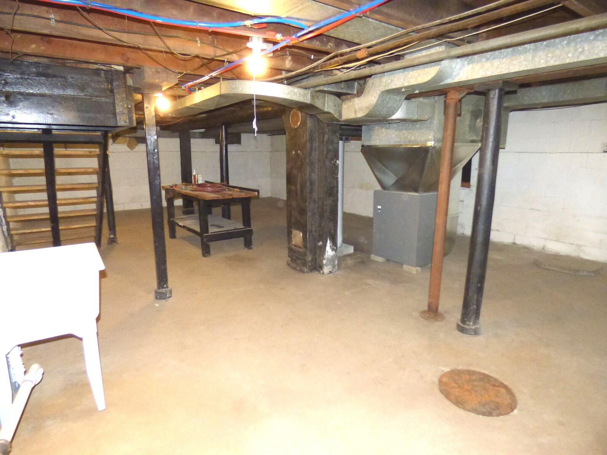 Basement - 1510 13th Ave E