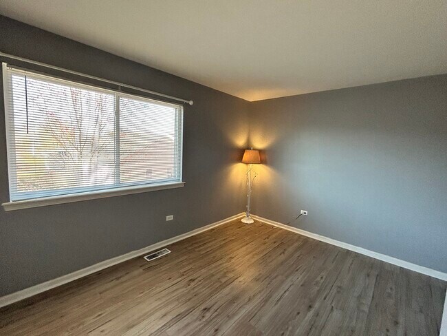 Building Photo - 2643 Pecos Cir