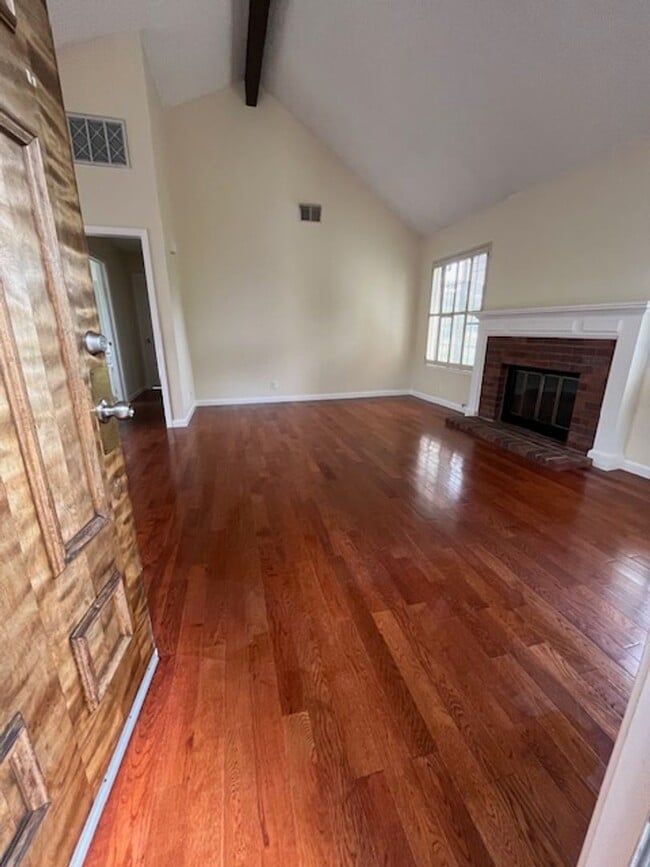 Building Photo - 14419 Outrigger Dr