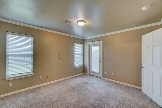 Building Photo - Ask About Our $350 Off Move In Special! Ch...