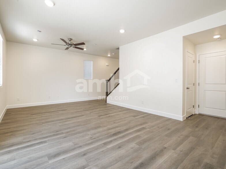 Building Photo - 6451 Intuition Ln