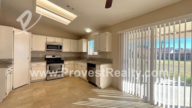 Building Photo - 21119 Little Beaver Rd