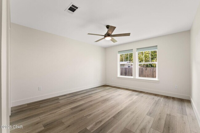 Building Photo - 2616 Cypress St