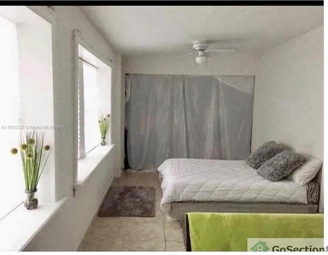 Building Photo - 2402 NW 42nd St