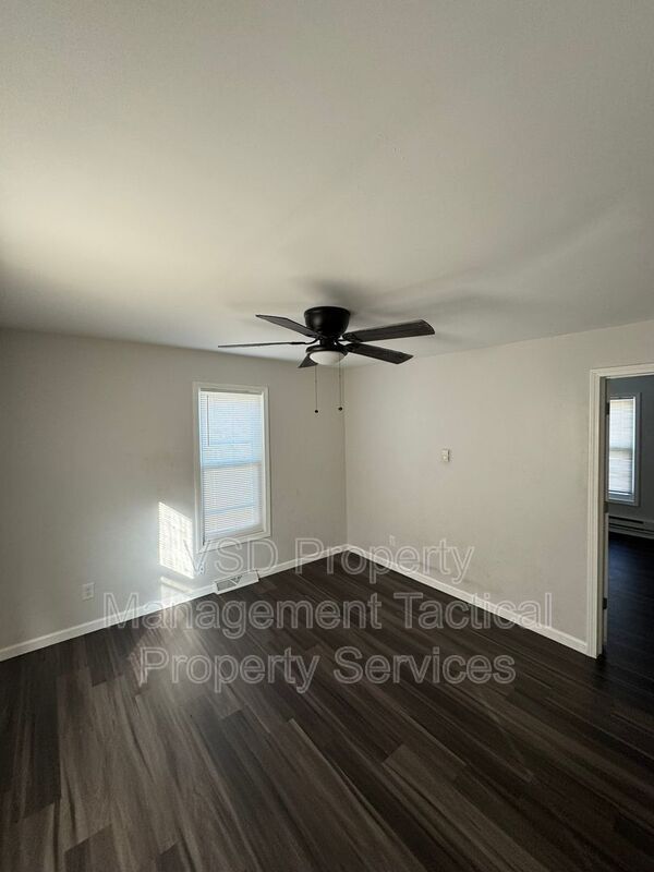 Building Photo - 2907 Oakwood Ave