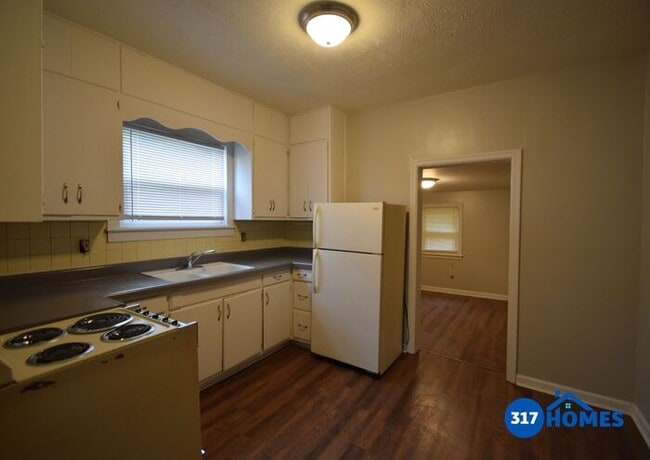 Building Photo - Quaint and updated 1BD/1BA on Cruft St in ...